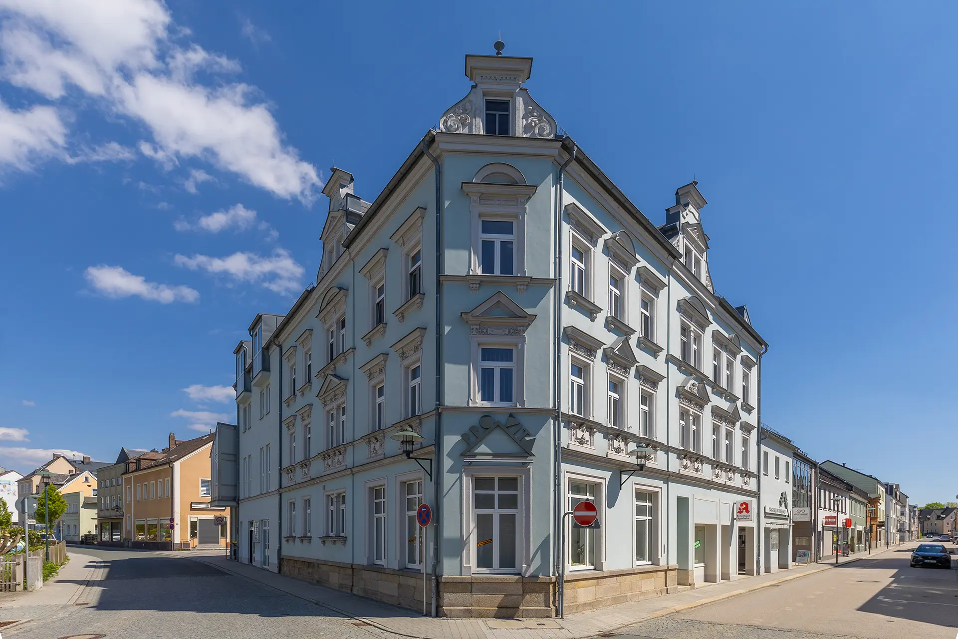 JS21b Außenansicht Bahnhofstraße 10